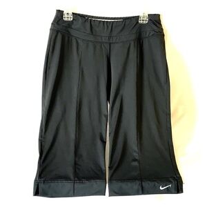 A: Nike Dry-Fit Black Active wear Wide Capris Leg Womens M